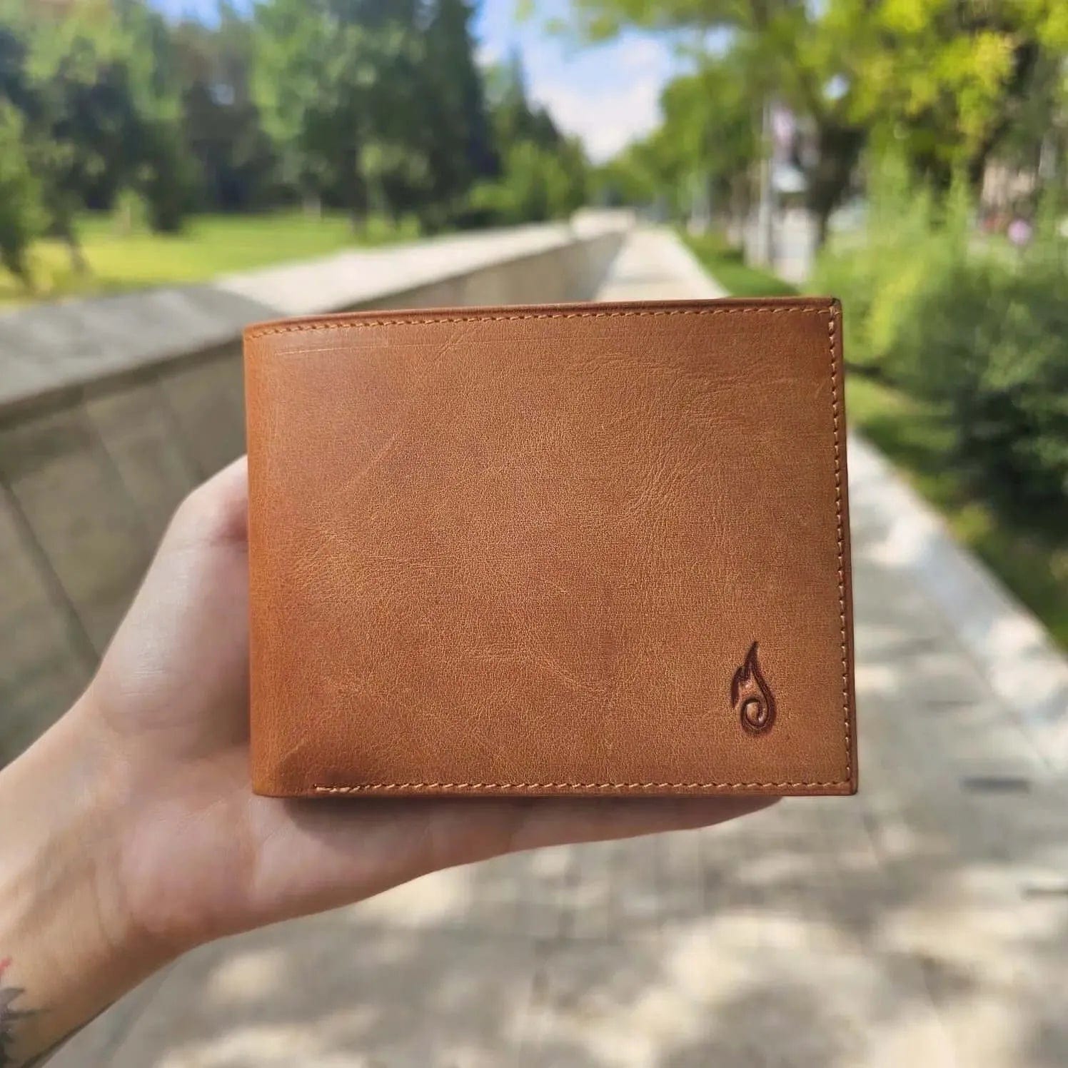 Bifold Leather Wallet | Dual Flip Amber - Ignis Craft