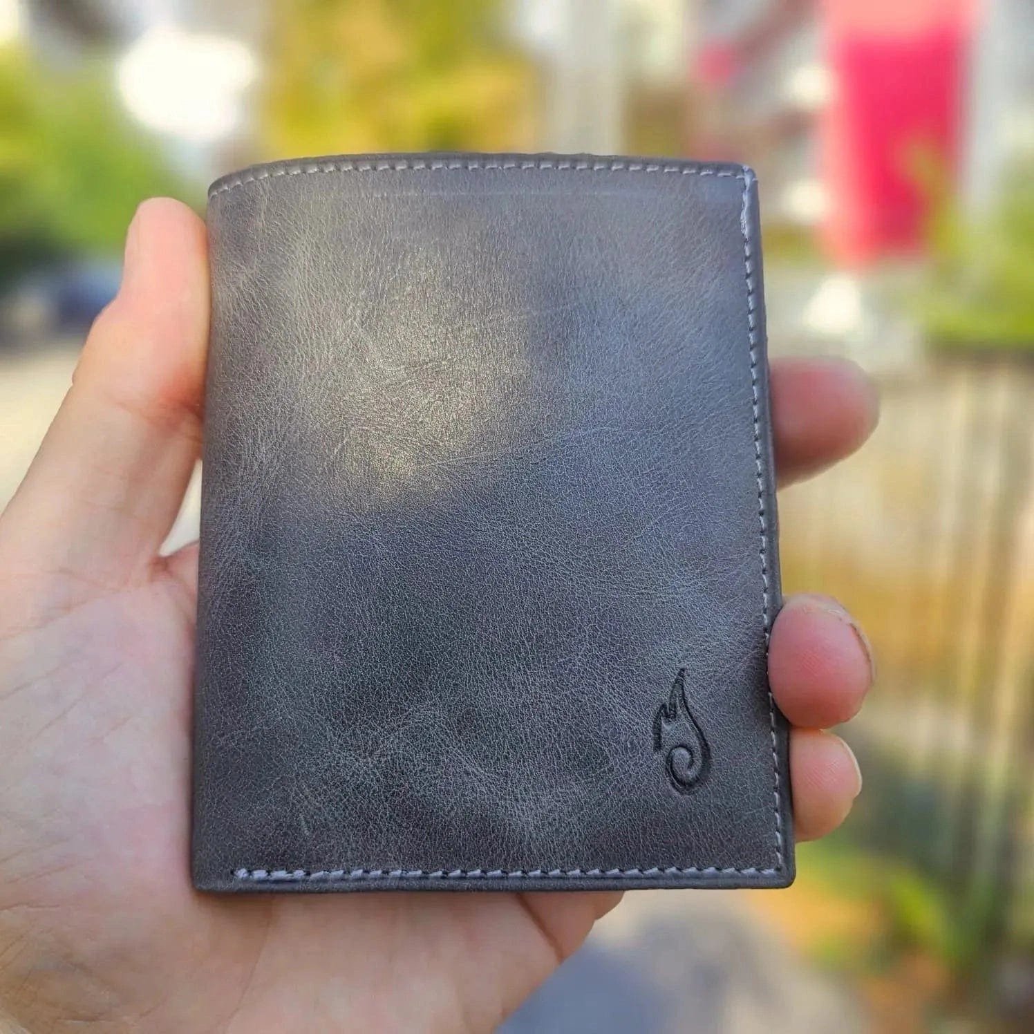 Mens Leather Vertical Bifold Wallet | Pocket Pro Basalt - Ignis Craft